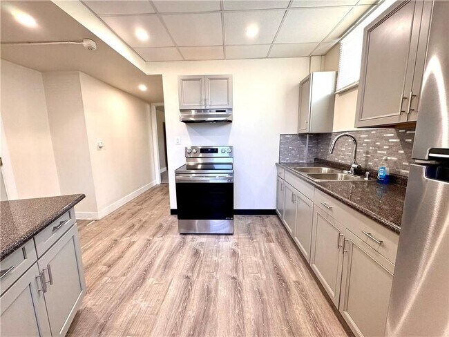 Foto del edificio - 143 Pidge Ave