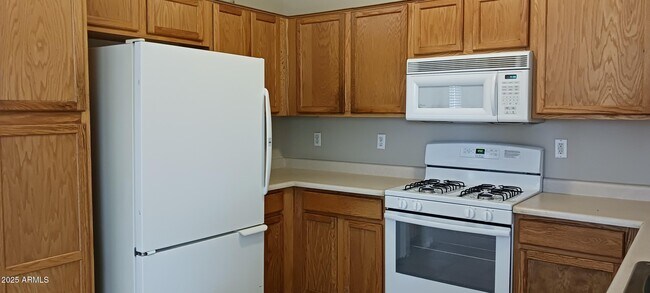 Foto del edificio - 11191 W Palm Ln