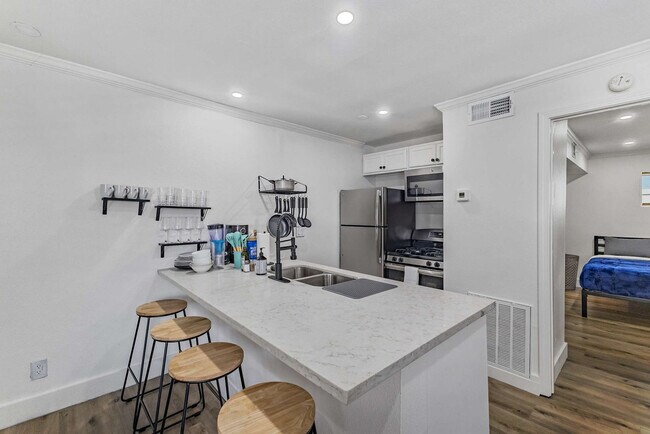 Foto del edificio - 2216 Hazard St