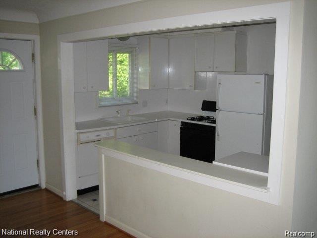 Foto del edificio - 2081 E Maple Rd