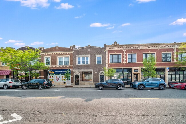 Foto del edificio - 4254 N Milwaukee Ave