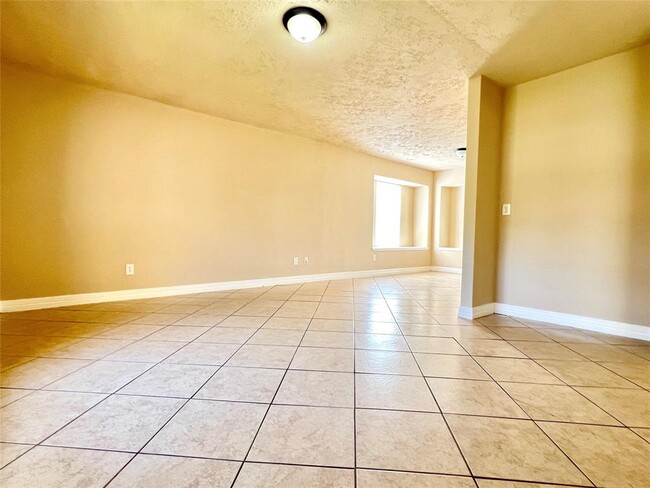 Foto del edificio - 7311 Millbrae Ln