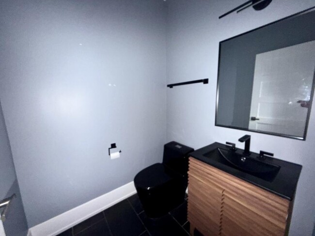 Foto del edificio - 2 bedroom in Chicago IL 60610