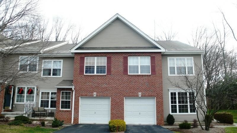Foto principal - 4 Pond Hollow Dr