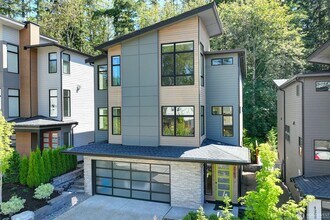 Building Photo - 4262 216th Pl SE