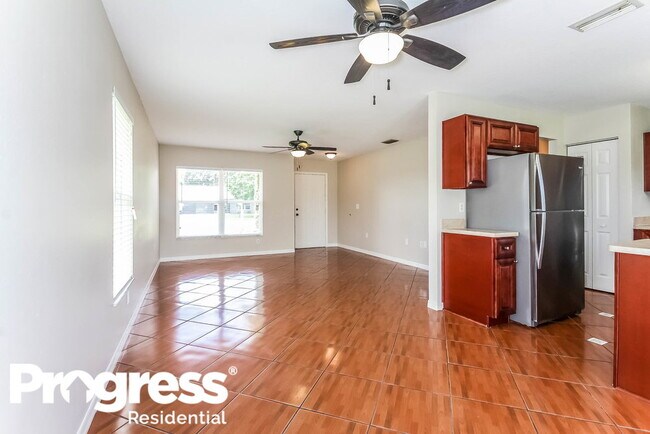 Building Photo - 1404 14th St W