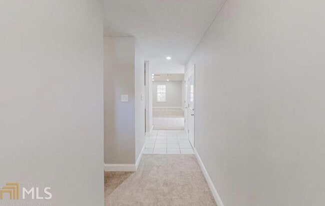Foto del edificio - 126 Northeast Dr