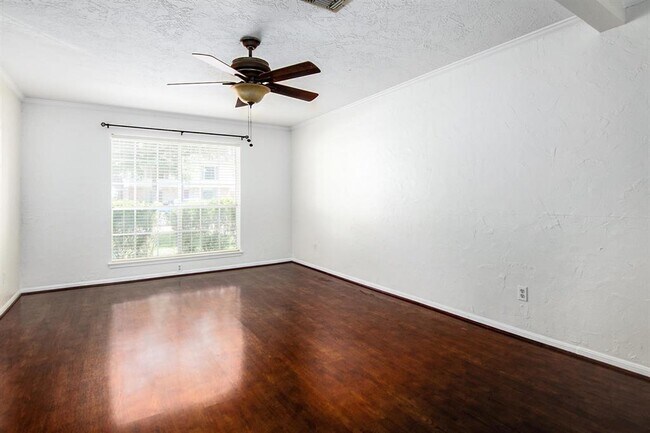 Foto del edificio - 505 Heathgate Dr