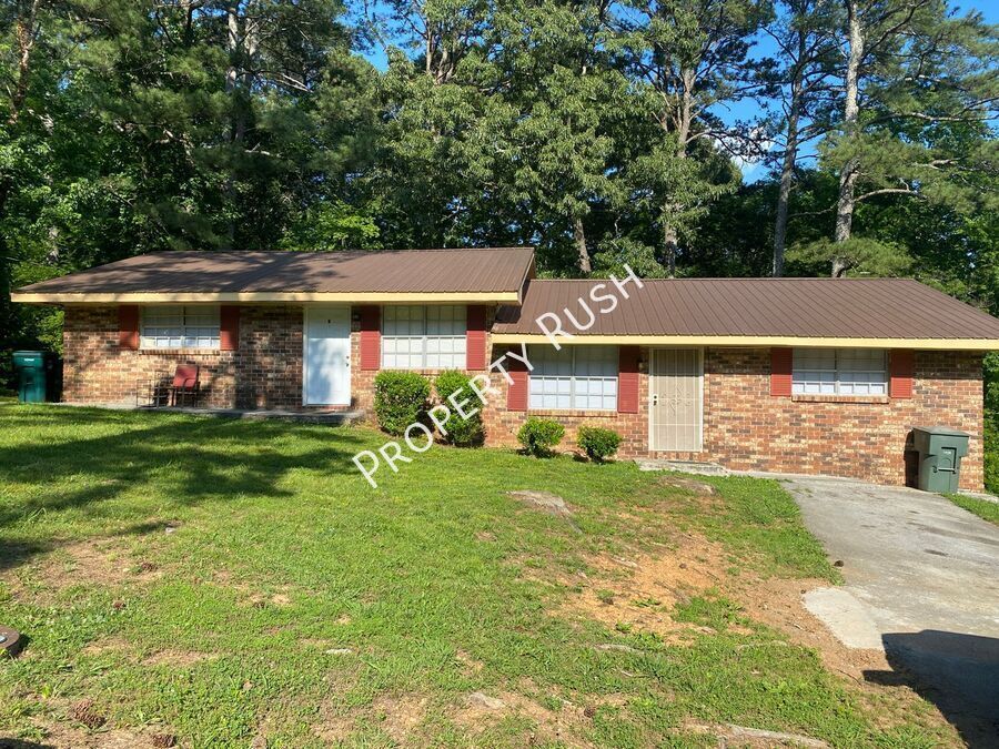 Foto principal - 7612 Bishop Dr