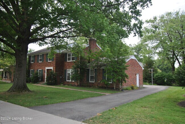 Building Photo - 10811 Tattenham Ln