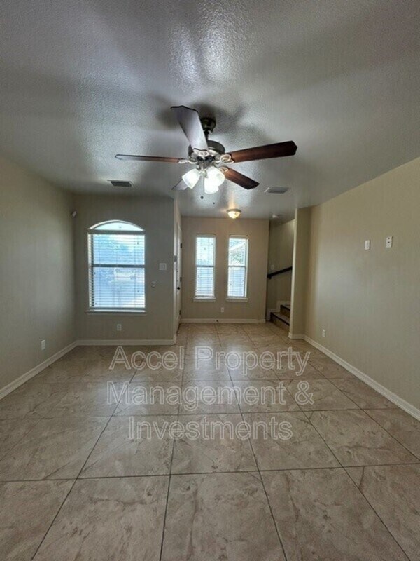 Foto del edificio - 2603 E Eisenhower Ave