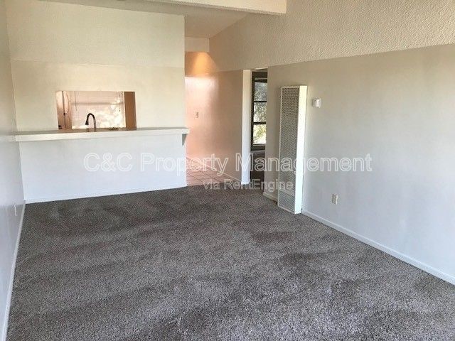 Building Photo - 426 Lighthouse Ave