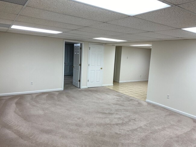 Building Photo - Magnolia - Beauty Shop