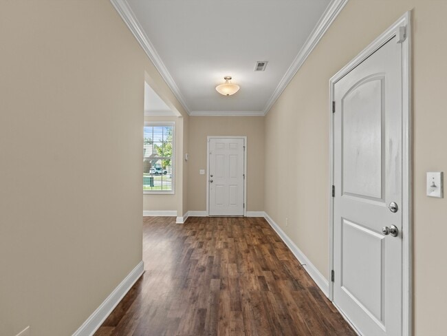 Foto del edificio - 114 Summer Pointe Ln NW