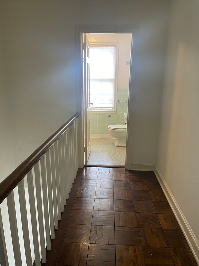 Foto del edificio - 136 High Rd