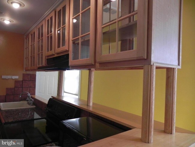 Foto del edificio - 915 Light St