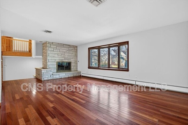 Foto del edificio - 352 Rahway Rd