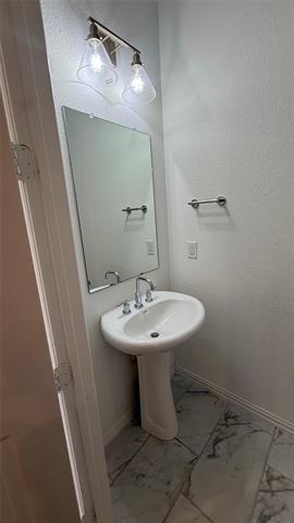 Foto del edificio - 9939 Hennings St
