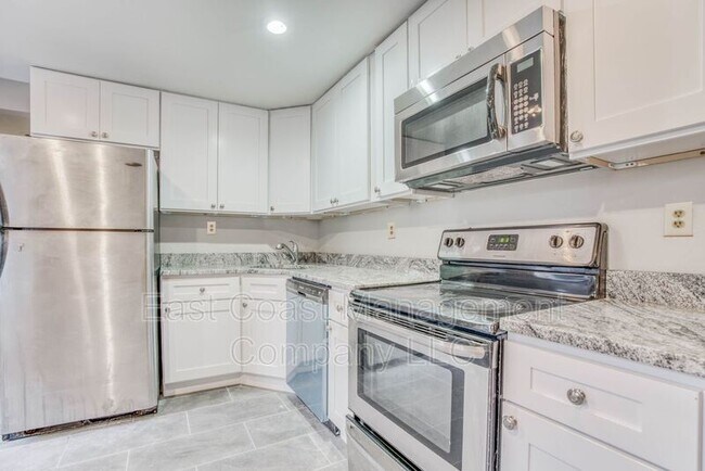 Building Photo - 132 S Washington St