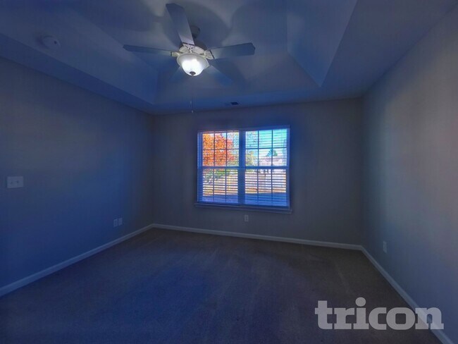 Foto del edificio - 420 Hedge Grove Ln