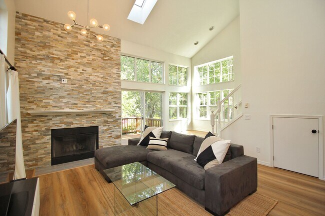 Foto del edificio - 9711 NW Miller Hill Dr