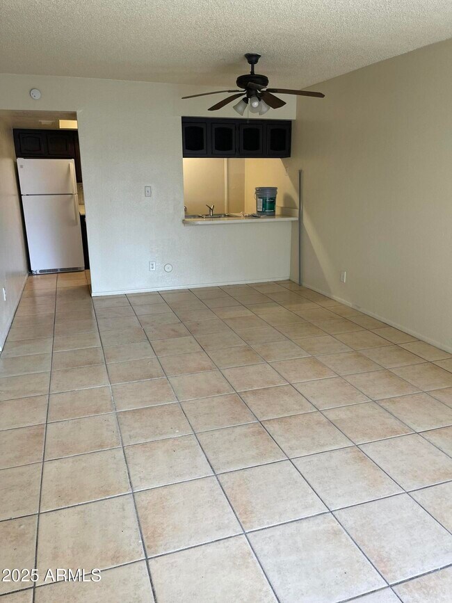 Foto del edificio - 925 W Peoria Ave