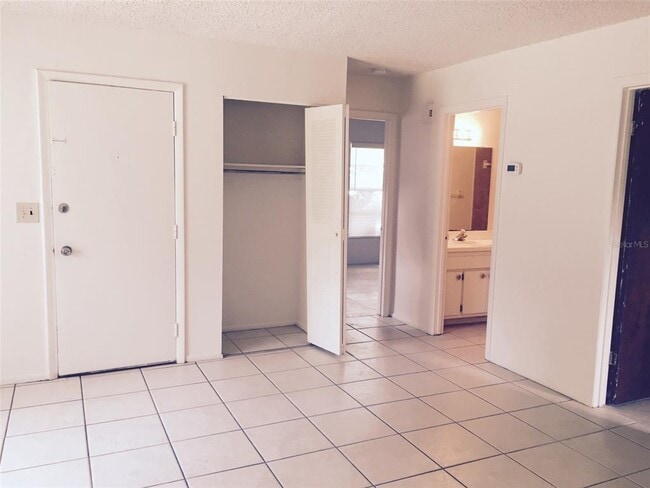 Building Photo - 176 Margie St