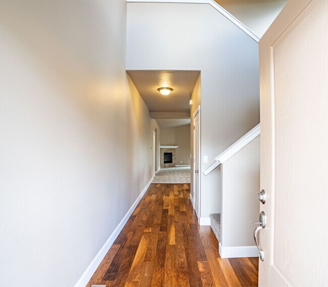 Foto del edificio - NE 3 Bdrm, 2 Bath House, Air Conditioning,...