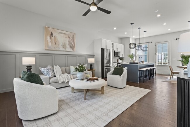 Building Photo - 718 Needletail Way