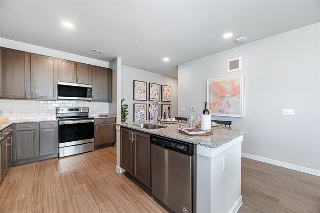 Building Photo - 2911 El Dorado Blvd