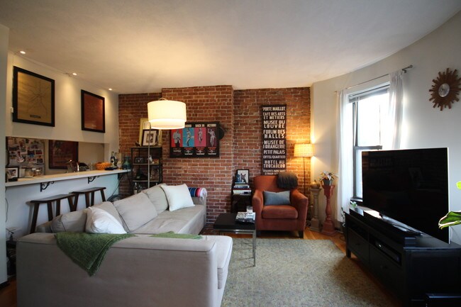 Foto del edificio - 406 Columbus Ave