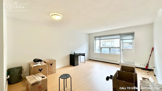 Building Photo - 274 Cedar Av
