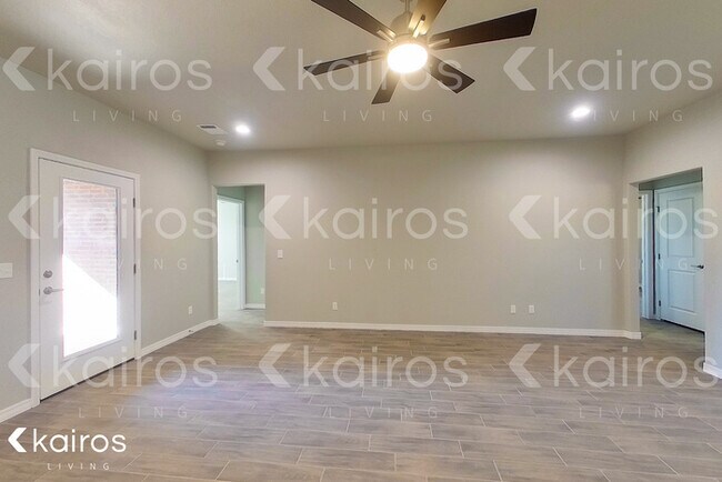 Building Photo - 2707 Destin Ave.
