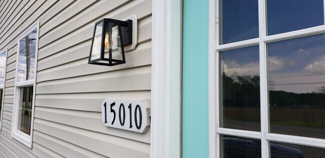 Foto del edificio - 15010 Point Lookout Rd