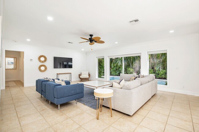 Foto del edificio - 230 Osceola Way