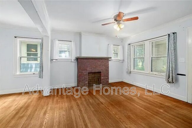 Building Photo - 4110 Bell St