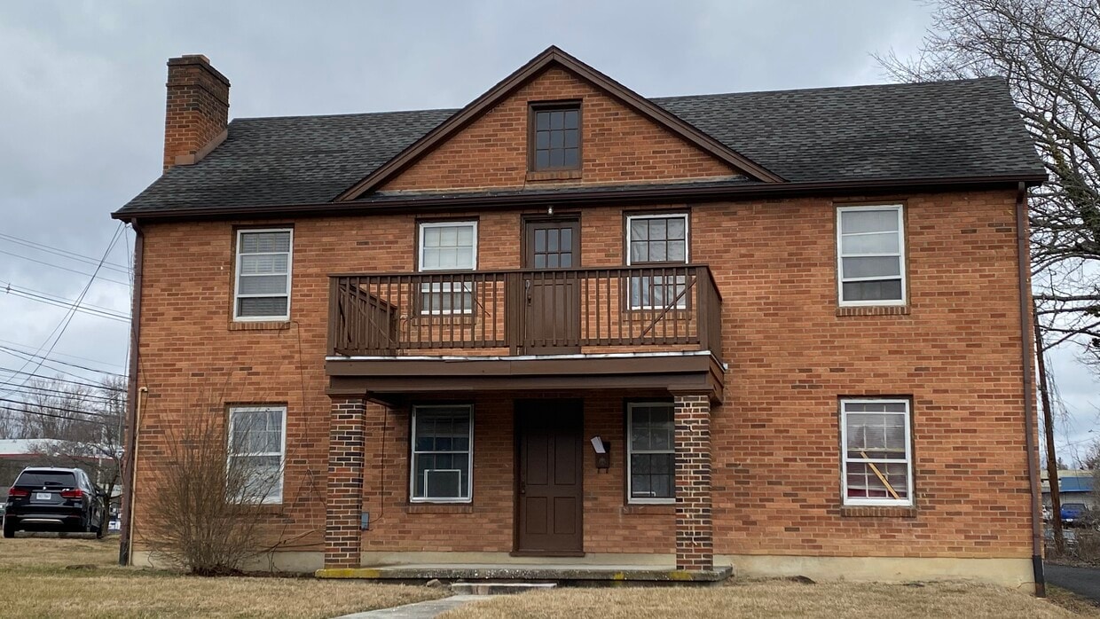 Primary Photo - 103 Lucas Dr