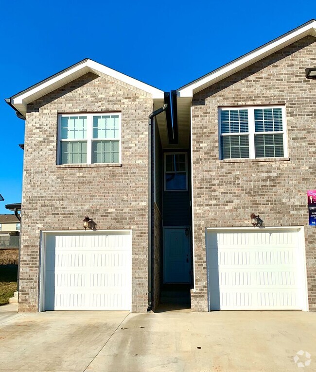 Building Photo - 1728 Manning Dr