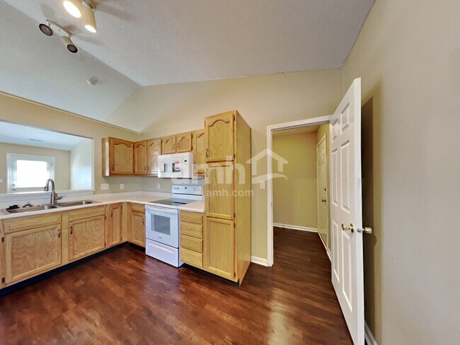 Foto del edificio - 3652 Limelight Ln