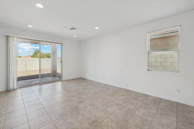 Foto del edificio - 4312 W Allen St