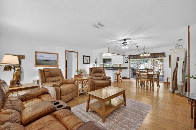 Building Photo - 1769 SE Madison St