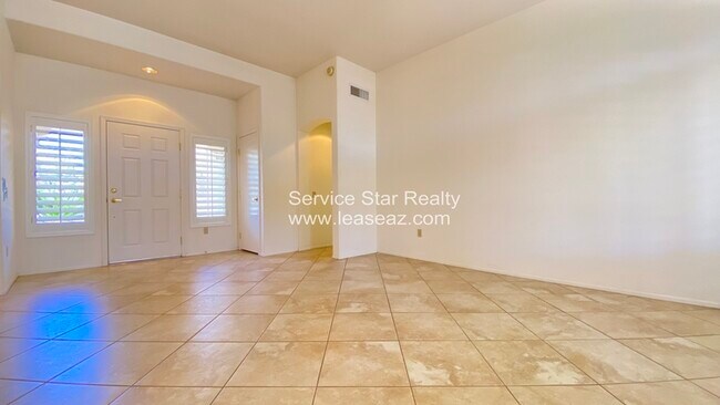 Foto del edificio - 16173 W Heritage Dr
