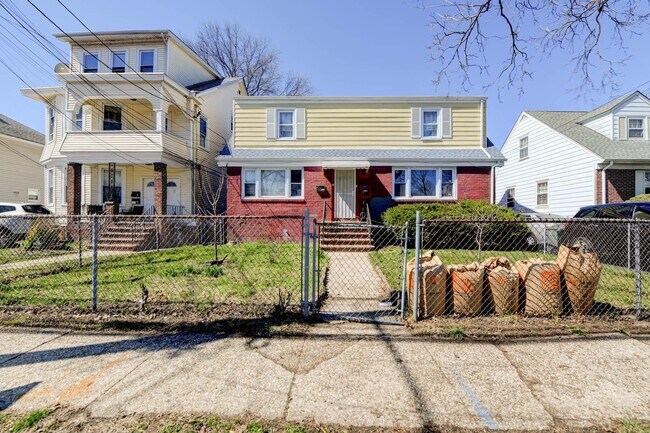 Building Photo - 245 Orange Ave