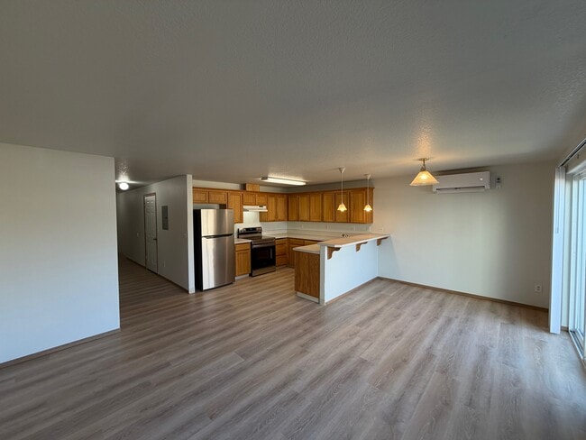 Building Photo - 1139 2nd St NW