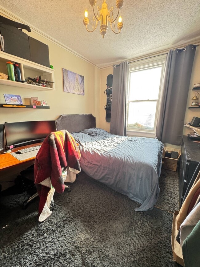 Building Photo - 8 Peel St