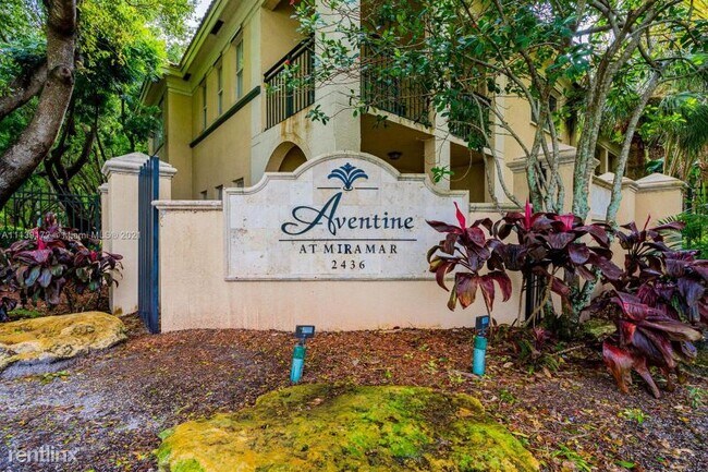 Foto del edificio - 2 br, 2 bath Condo - 2427 Centergate Dr
