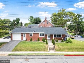 Building Photo - 703 Virginia Ave