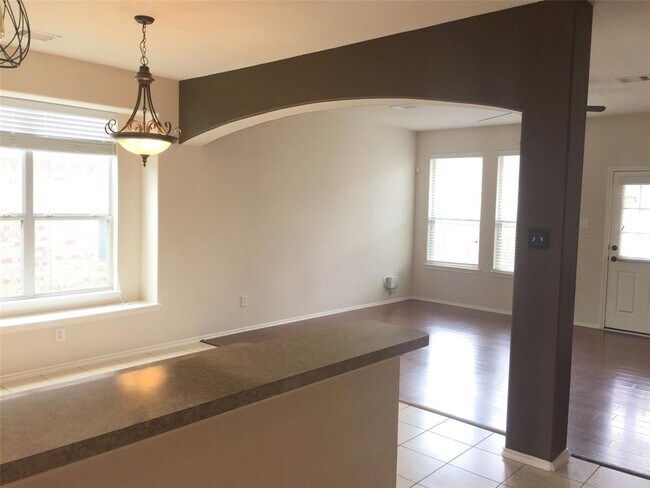 Building Photo - 24602 Oconee Dr