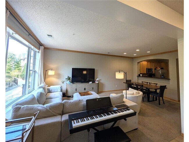 Foto del edificio - 8391 Townsend Dr