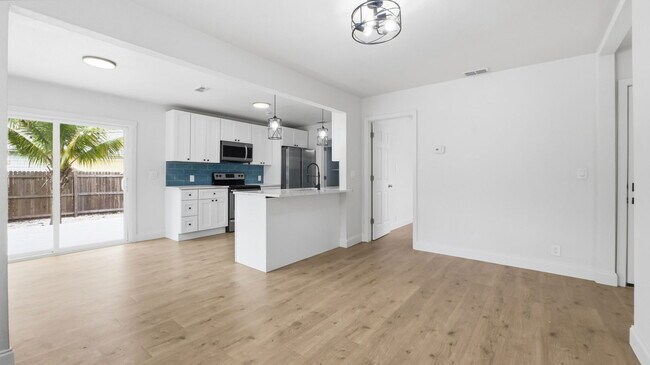 Foto del edificio - 4952 21st St N